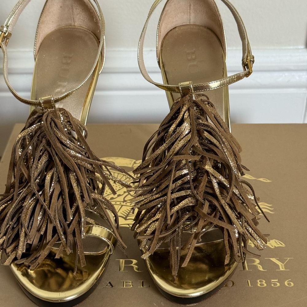 Reduced! Burberry Gold and Brown Fringe Women's Sandals